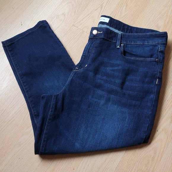 Signature by Levi Strauss Denim - Signature by Levi's Strauss, Mid Rise Slim Woman's Plus Size 20M Denim Jeans.